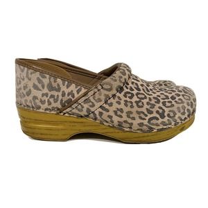 Dansko Animal Cheetah Print Suede Slip On Nursing Clogs Shoes Sz 40 / 9.5-10